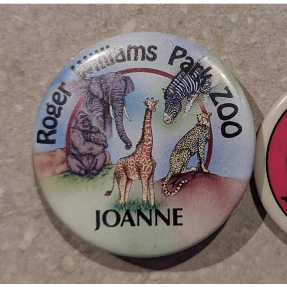 Vintage pin Roger Williams Park Zoo